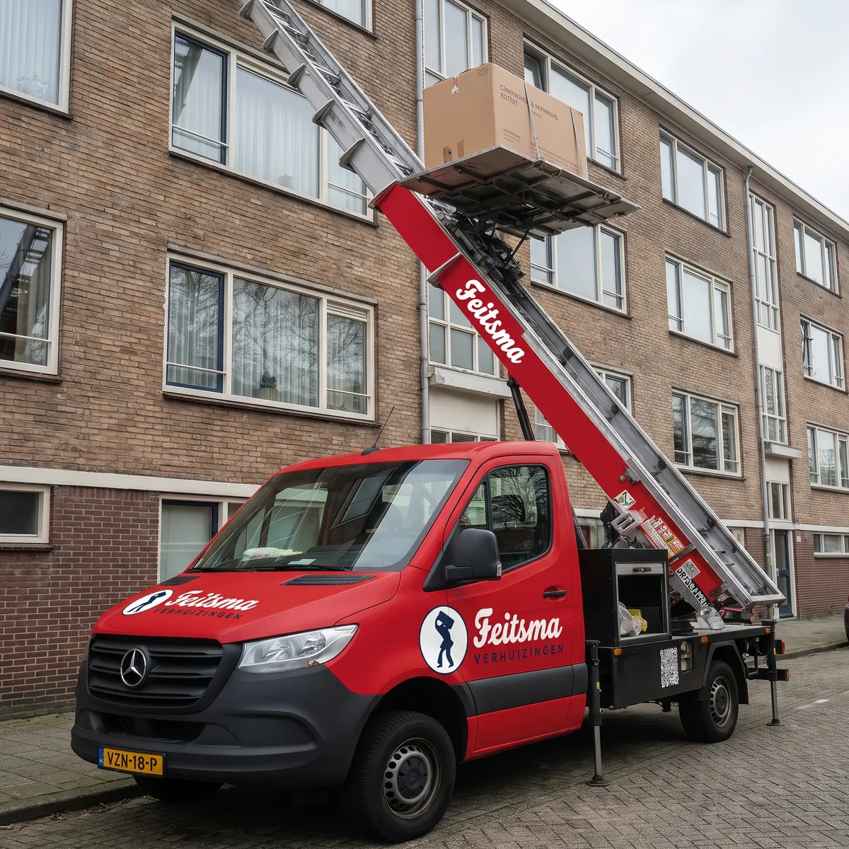 White Feitsma box on the lift platform beside the removal van